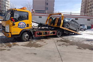 古塔区救援拖车费用怎么算